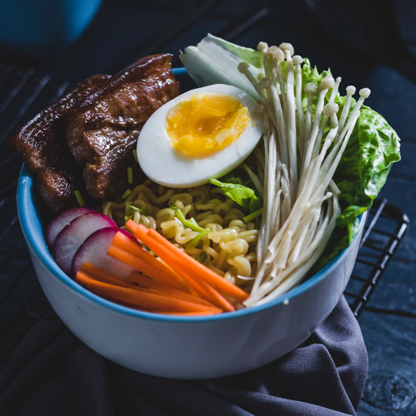 Citrus, wild rocket condiment.